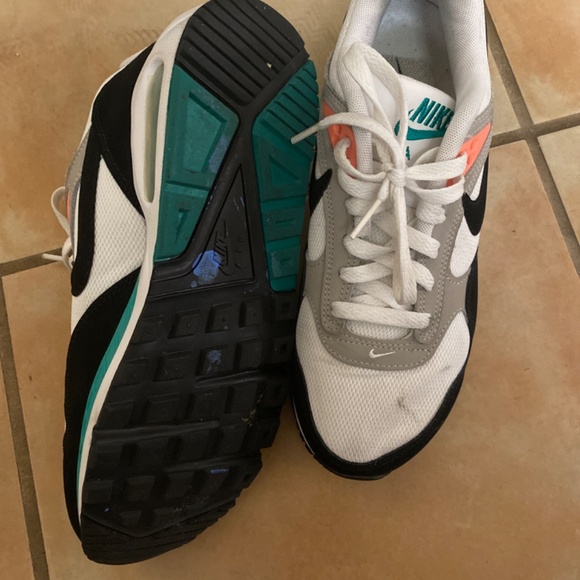 Nike Air Max - Picture 3 of 4